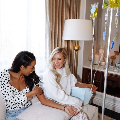 drip-nad-home-iv two women getting IV therapy at their home